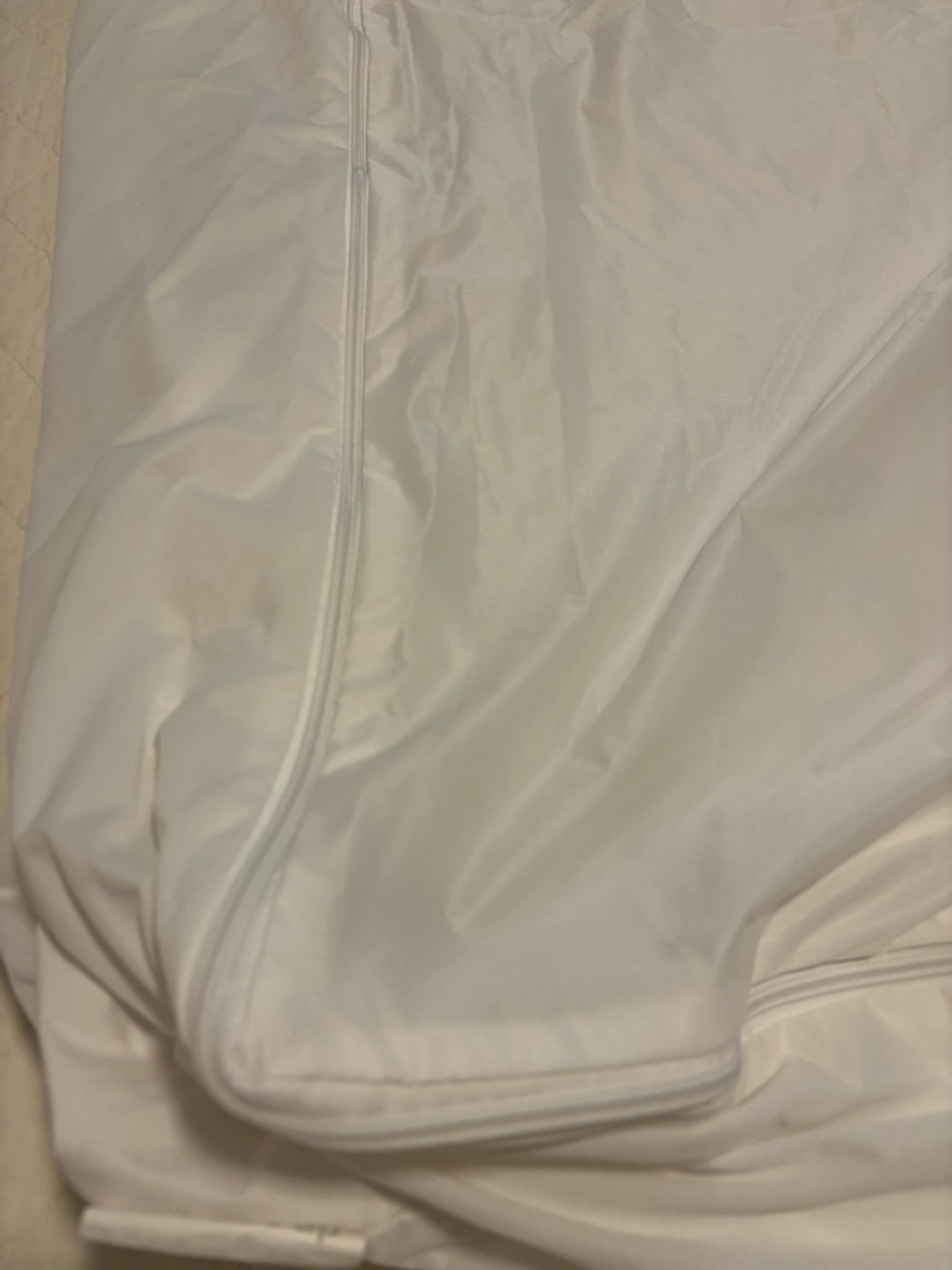 Allerease Zippered Mattress Protector (Full) - Picture 3 of 3